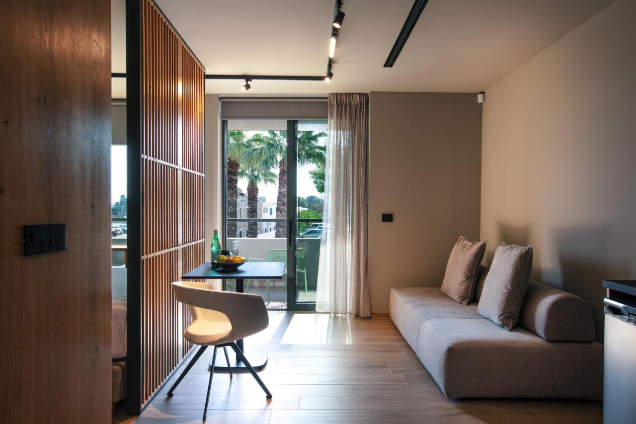 Souda Plaza Collection Otel Dış mekan fotoğraf